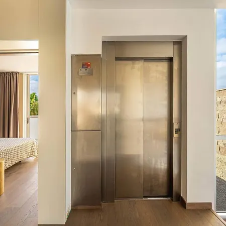 Hébergement de vacances Prime Location 5-bedroom Villa, Playa Del Duque Costa Adeje (Tenerife)